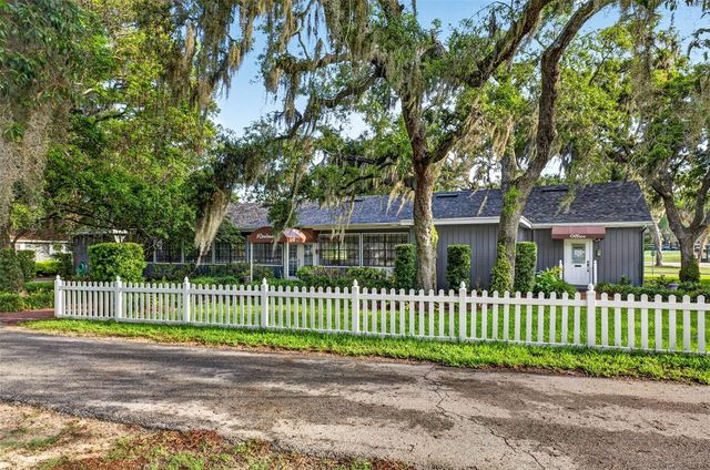 11004 THERESA ARBOR DRIVE, Temple Terrace, FL 33617