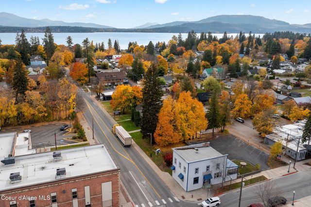 202 S 1st Ave, Sandpoint, ID 83864