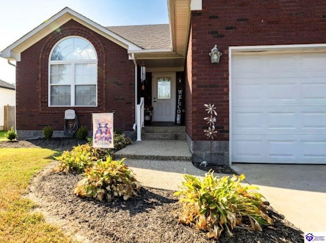 317 Madison Rae Boulevard, Shepherdsville, KY 40165