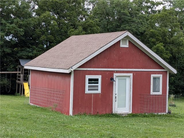 25919 S Old Drum Road, Garden City, MO 64747