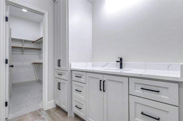 8405 Folkstone Lane, Houston, TX 77075