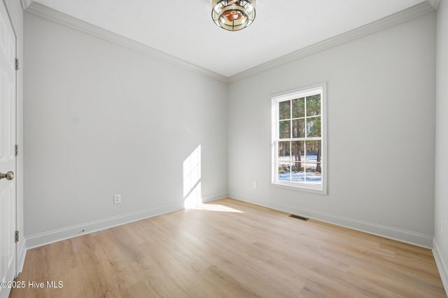 154 Lovers Lane, Elizabeth City, NC 27909