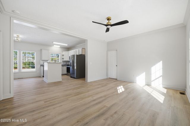 154 Lovers Lane, Elizabeth City, NC 27909