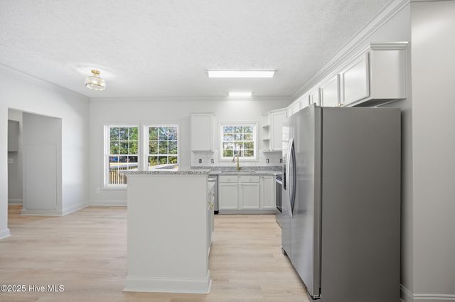 154 Lovers Lane, Elizabeth City, NC 27909