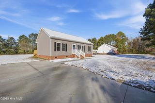 154 Lovers Lane, Elizabeth City, NC 27909