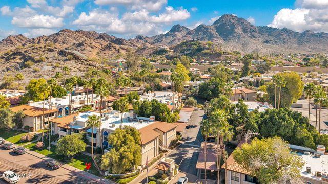 7557 N DREAMY DRAW Drive 206, Phoenix, AZ 85020