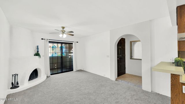 7557 N DREAMY DRAW Drive 206, Phoenix, AZ 85020