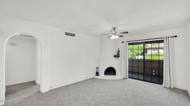 7557 N DREAMY DRAW Drive 206, Phoenix, AZ 85020