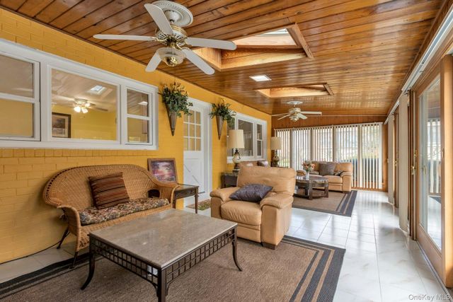 44 Greenridge Way, Spring Valley, NY 10977