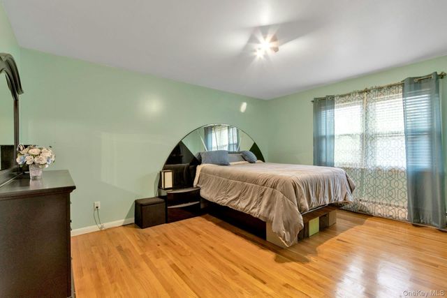 44 Greenridge Way, Spring Valley, NY 10977