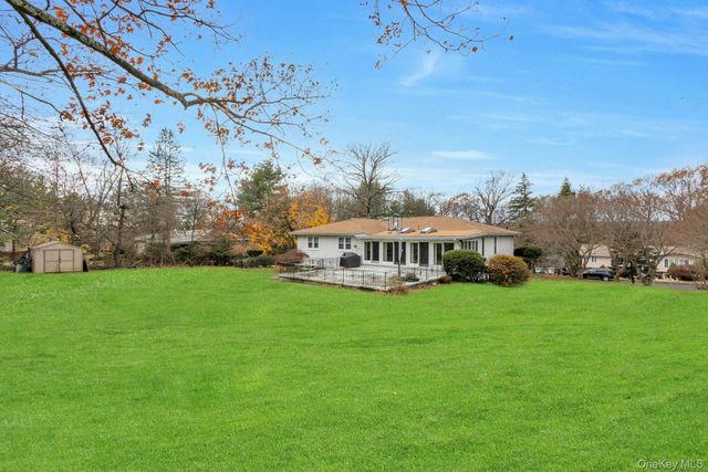 44 Greenridge Way, Spring Valley, NY 10977