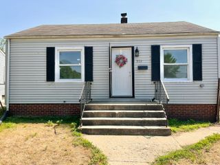 553 W 19th Avenue, Gary, IN 46407