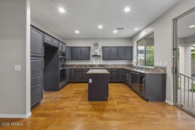 14756 W COLUMBUS Avenue, Goodyear, AZ 85395