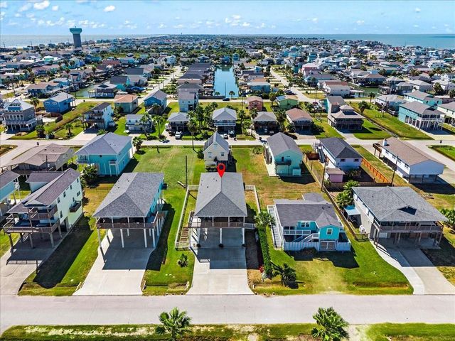 4102 Grayson Drive, Galveston, TX 77554
