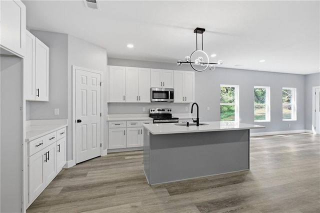 85 Shake Rag Road NW, Adairsville, GA 30103