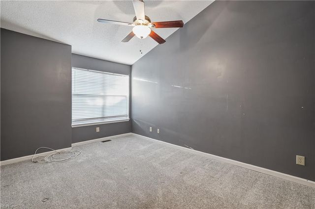 12898 Daybreak CIR, Newport News, VA 23602