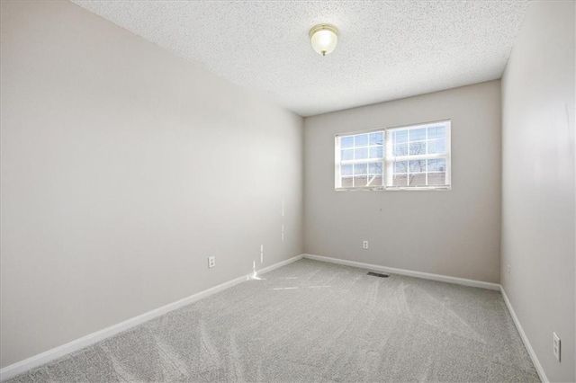 6411 E 127th Street, Grandview, MO 64030