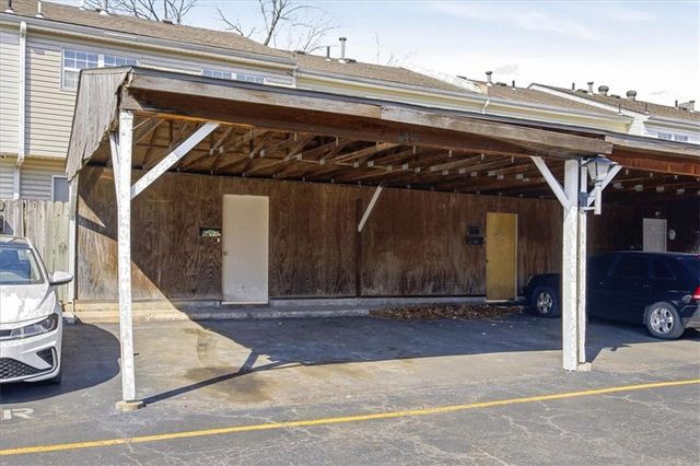 6411 E 127th Street, Grandview, MO 64030