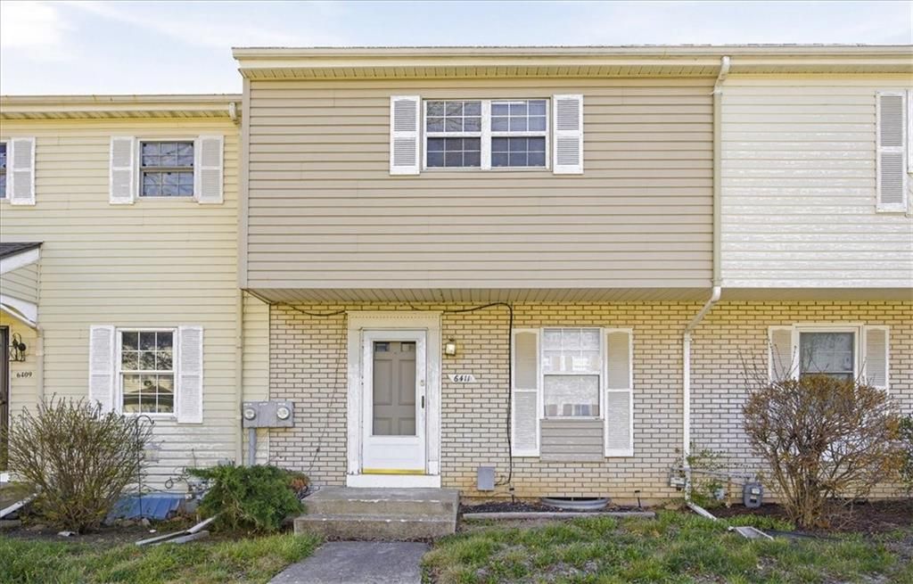 6411 E 127th Street, Grandview, MO 64030