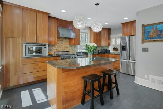 430 Morris Ave, Mountain Lakes Boro, NJ 07046