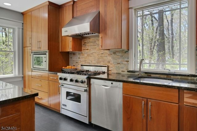 430 Morris Ave, Mountain Lakes Boro, NJ 07046