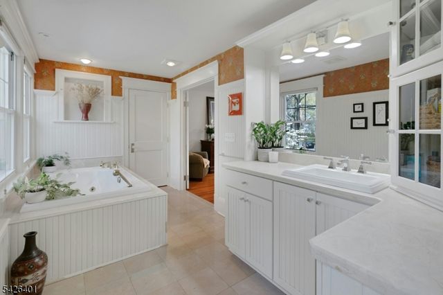 430 Morris Ave, Mountain Lakes Boro, NJ 07046