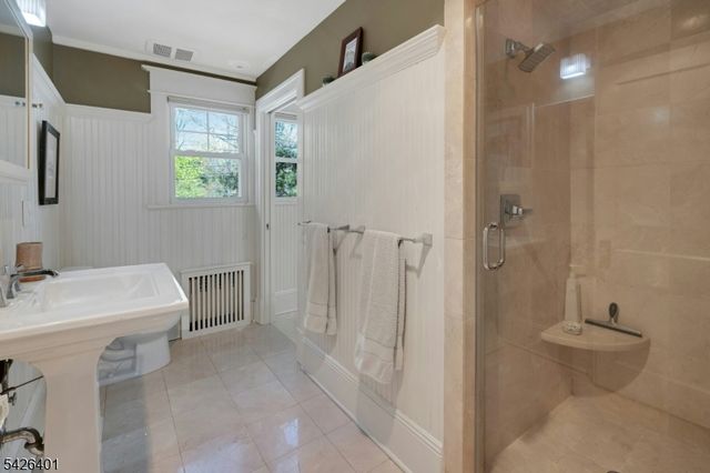 430 Morris Ave, Mountain Lakes Boro, NJ 07046