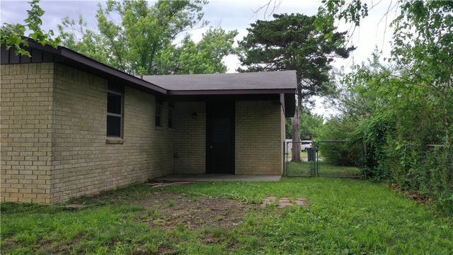 1915 Theodore Drive, Springdale, AR 72762