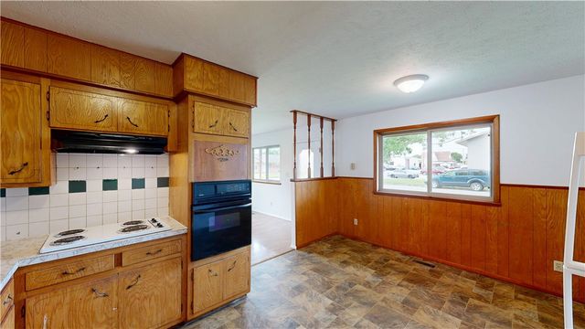 1915 Theodore Drive, Springdale, AR 72762