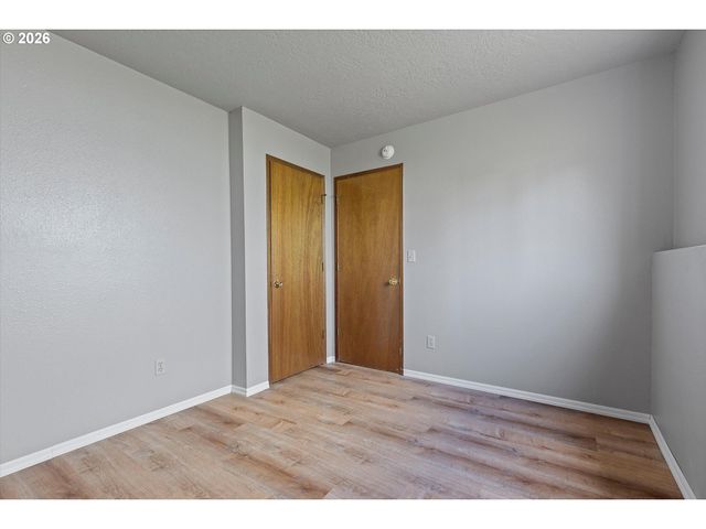 1754 Ne 13TH St, Lincoln City, OR 97367