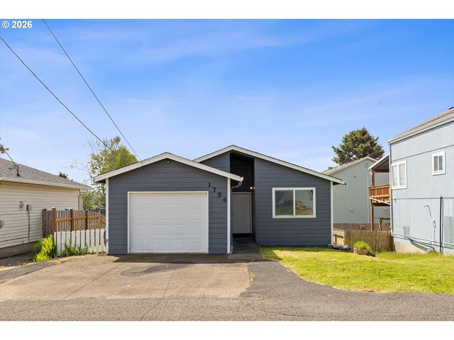 1754 Ne 13TH St, Lincoln City, OR 97367