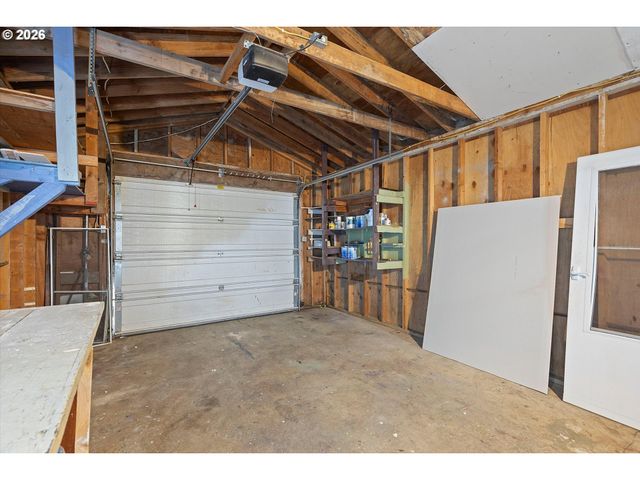 1754 Ne 13TH St, Lincoln City, OR 97367