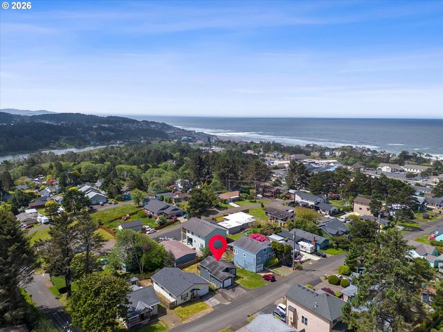 1754 Ne 13TH St, Lincoln City, OR 97367