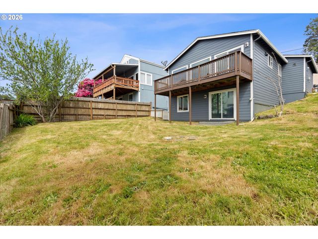 1754 Ne 13TH St, Lincoln City, OR 97367