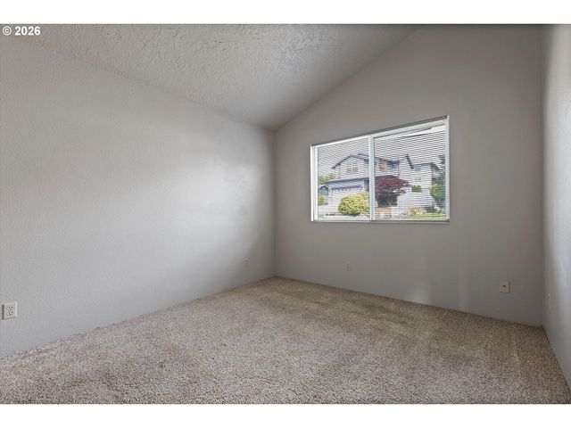 1754 Ne 13TH St, Lincoln City, OR 97367