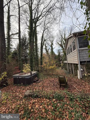 1602 HARVEY RD, Wilmington, DE 19810