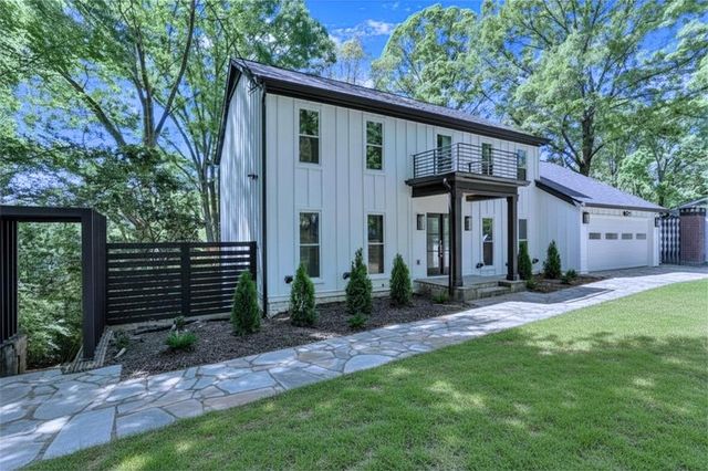 2707 Cosmos Drive NE, Atlanta, GA 30345