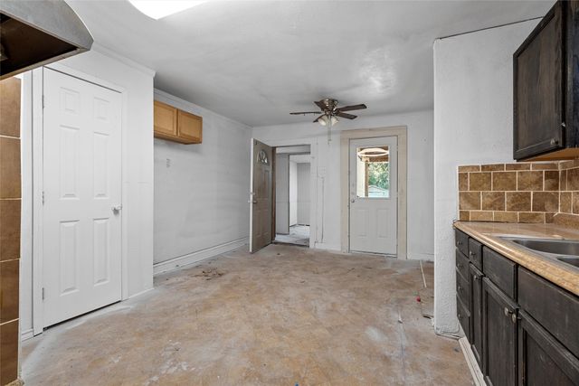 512 Tyler Street, Waco, TX 76704