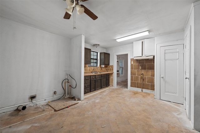 512 Tyler Street, Waco, TX 76704