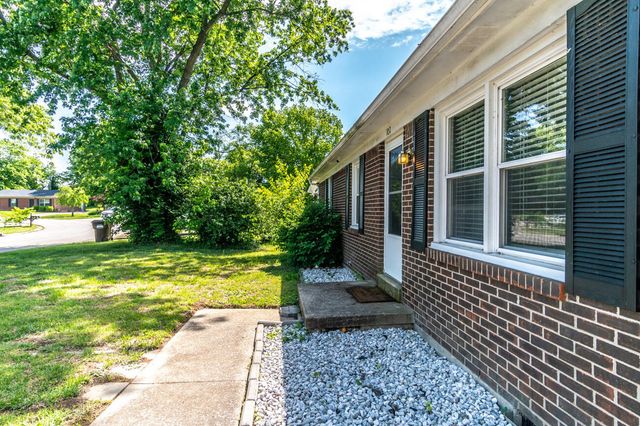 102 Brooks Road, Richmond, KY 40475