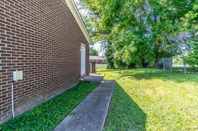102 Brooks Road, Richmond, KY 40475