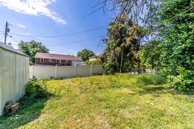 102 Brooks Road, Richmond, KY 40475