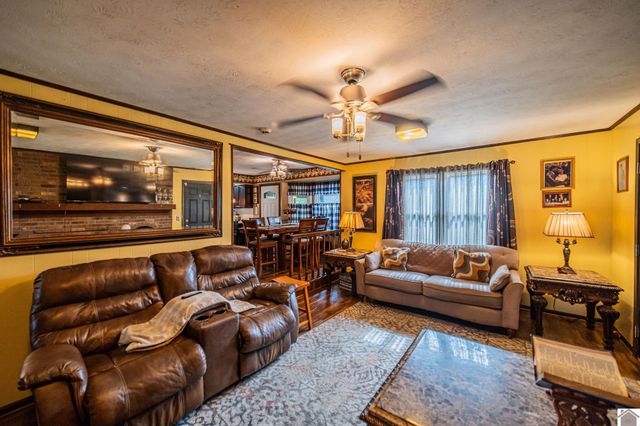 2020 Natchez Lane, Paducah, KY 42001