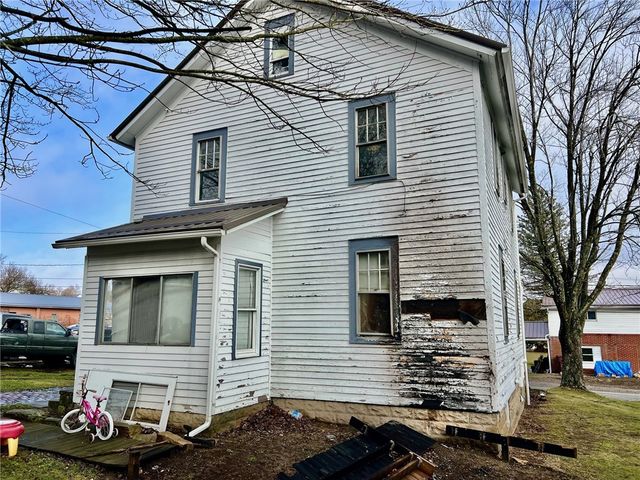 202 Fuller Street, Somerset Boro, PA 15501