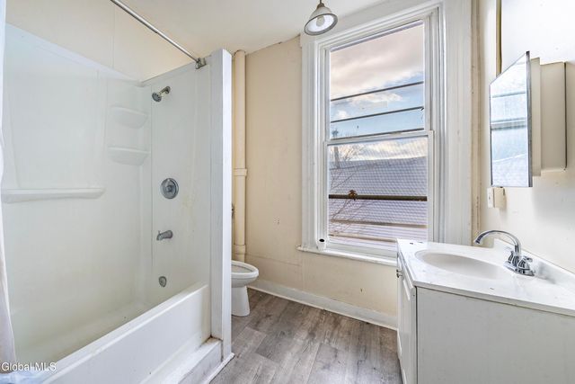 40-42 Ontario Street, Albany, NY 12206