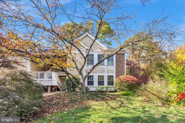 3379 LAKESIDE VIEW DR, Falls Church, VA 22041