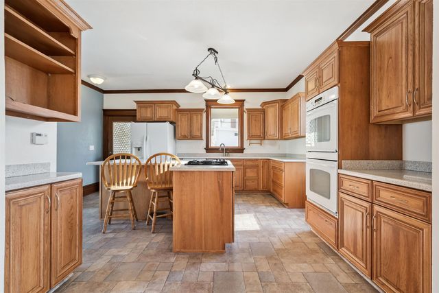 319 S Main Street, Fayette, IA 52142