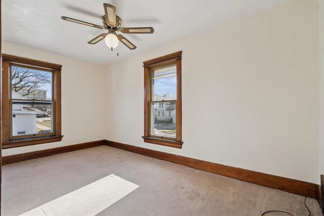 319 S Main Street, Fayette, IA 52142