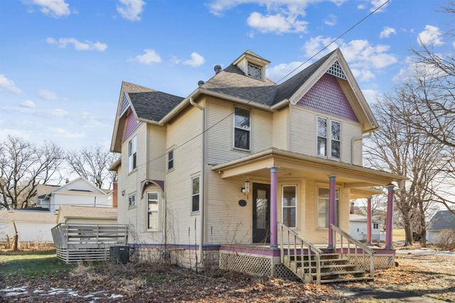 319 S Main Street, Fayette, IA 52142