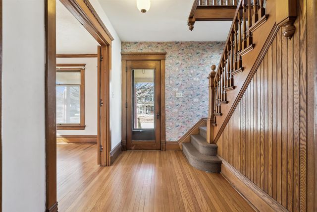 319 S Main Street, Fayette, IA 52142